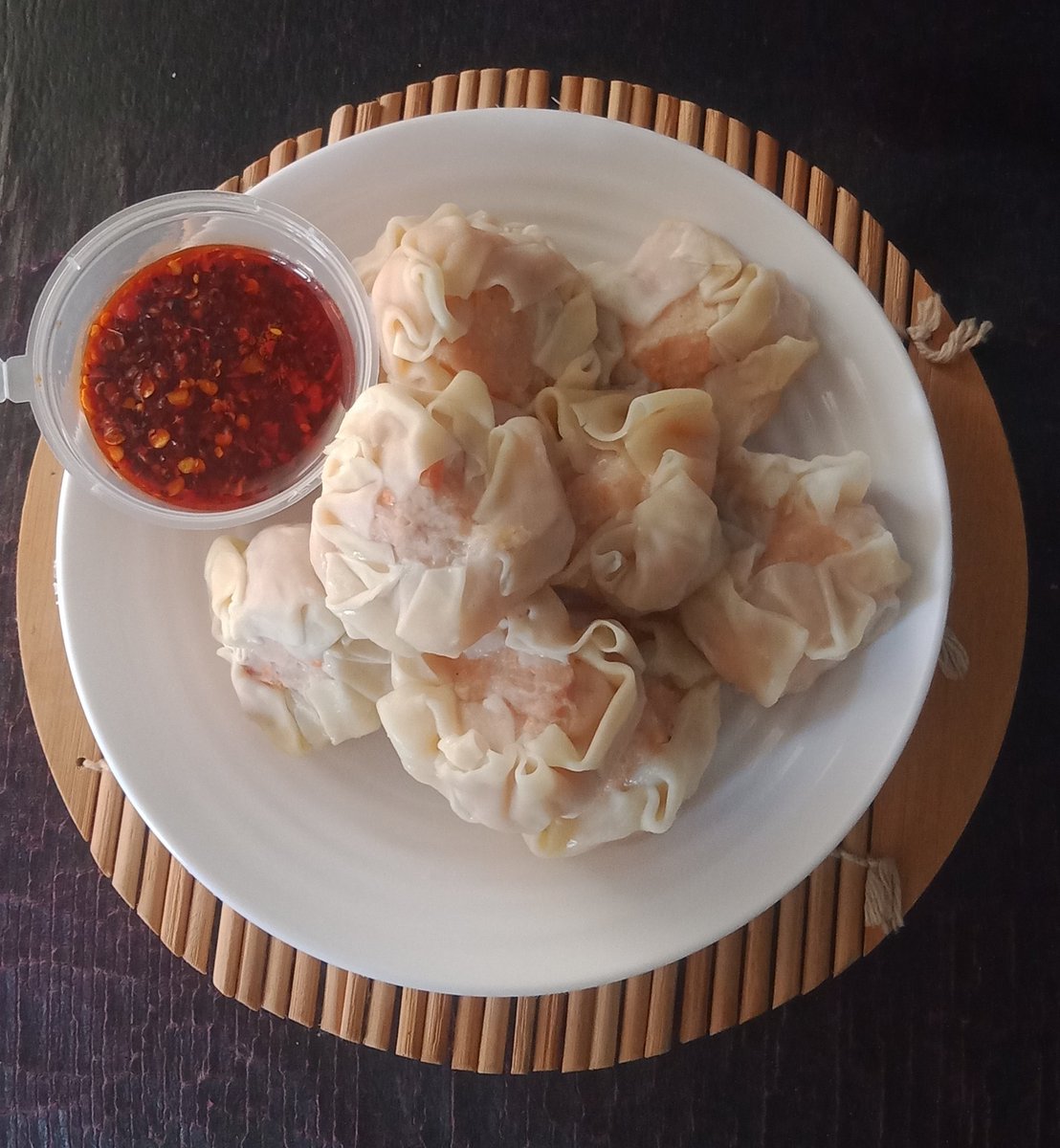 lovelanguage4ev's tweet photo. Helooo
#openorder
#dimsumayam
#dimsumchillioil https://t.co/i70NMcax5o