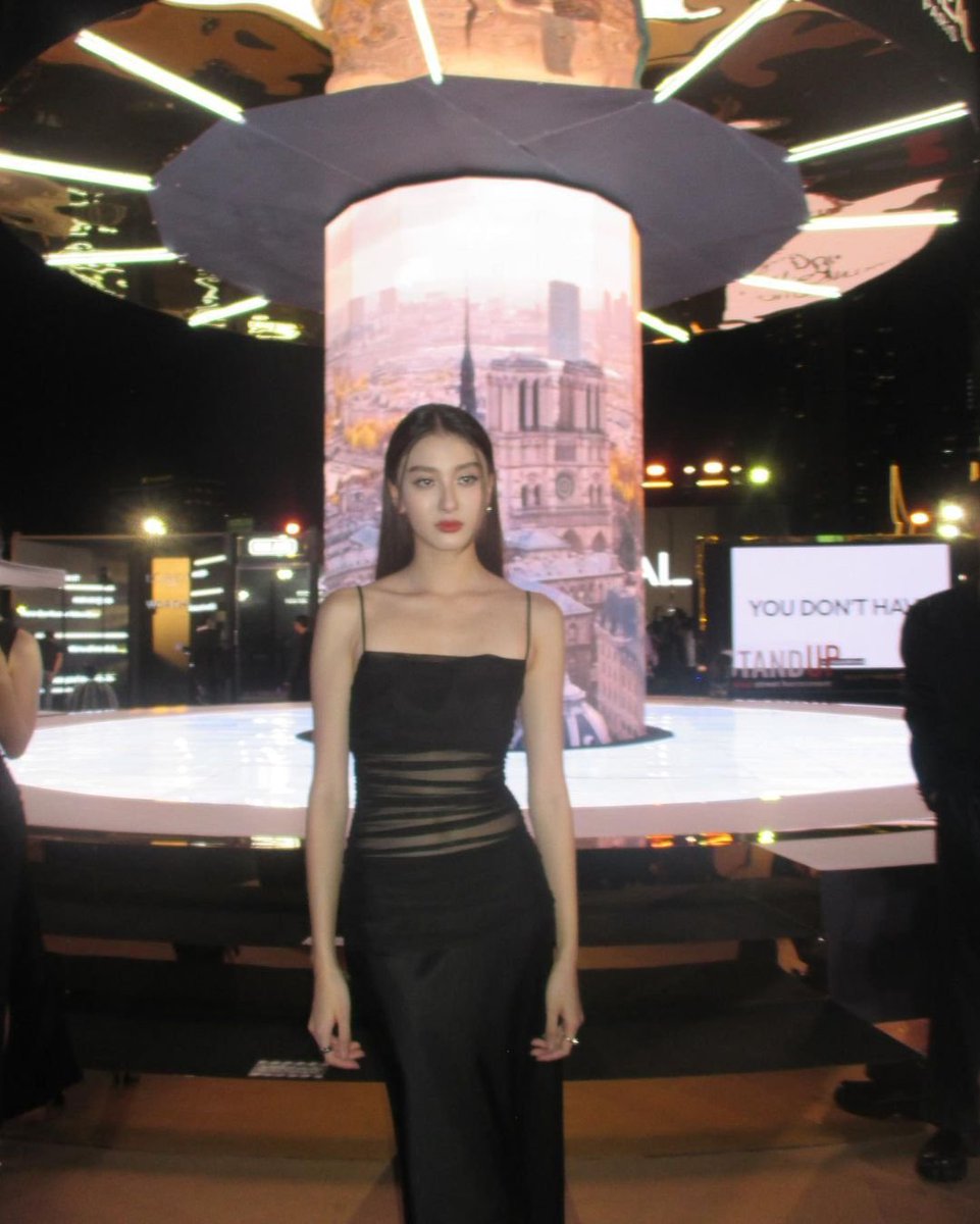 ᅠ

       conchaldge.⠀ posted an update.

       location: edinburg, uk. 

       "Attending the ICSSH, glad to be able to attend and share new ideas with every delegate. Wearing my favorite brands, accessories from TV and heels from Quaintrelle."
ᅠ
