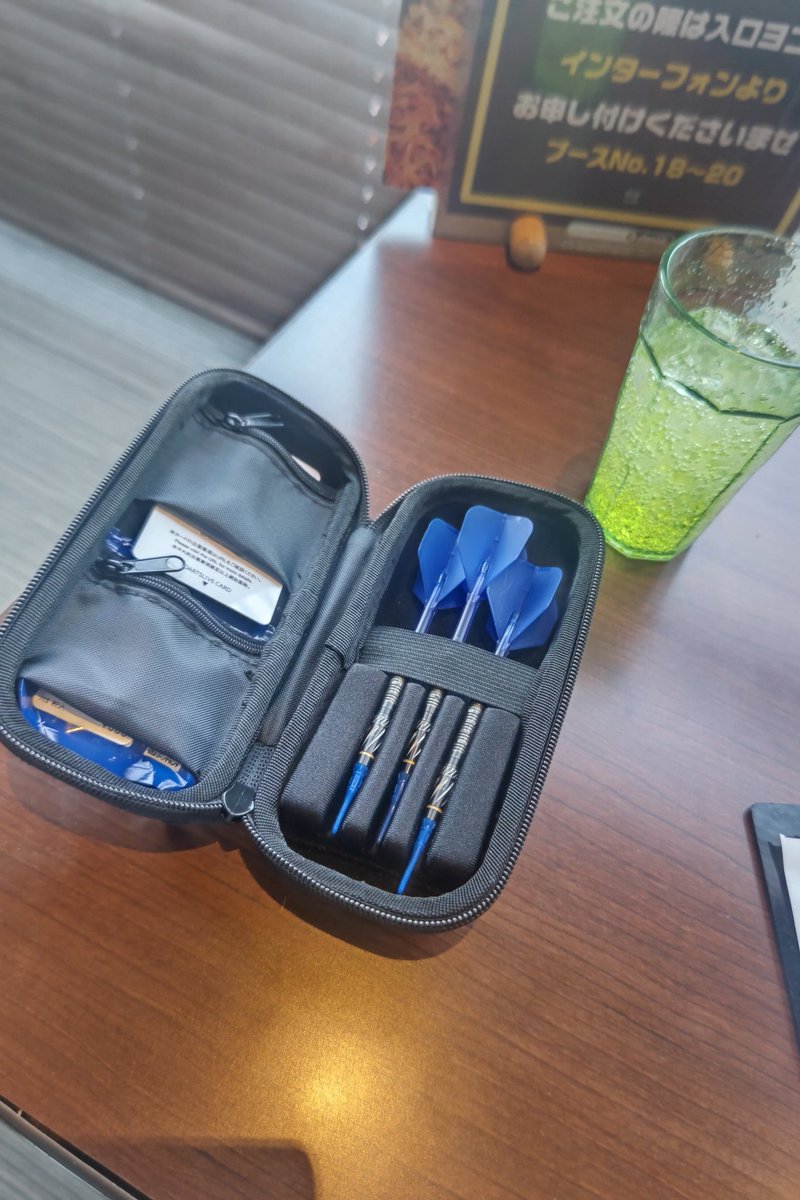 今年初投げ🎯　中々投げれなくて　めちゃくちゃ下手だけど　一人でも　楽しい😊　今年はダーツやる人と　もっと積極的に交流していこうかな〜🙄