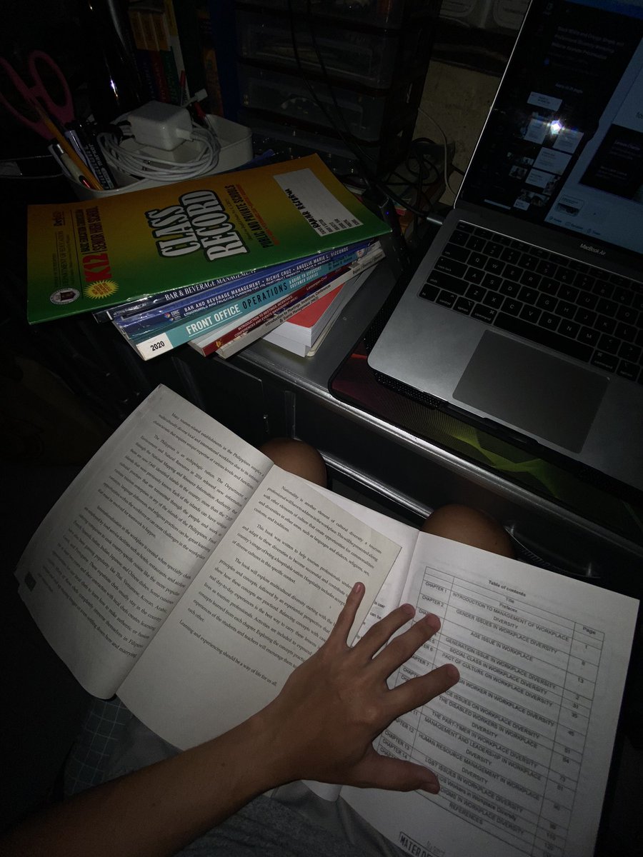 j_ranierr's tweet photo. Im not hibernating, im preparing for a war! Joke 🙄 https://t.co/LvhcFd9IxF