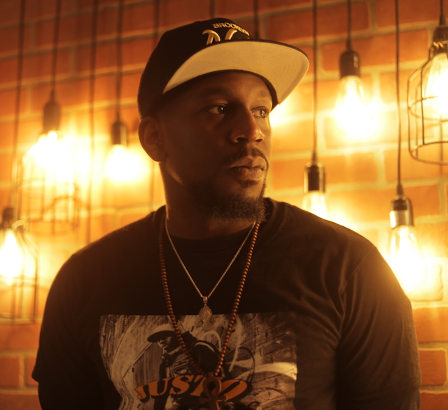 The latest episode of TheRealHip-Hop.com Podcast features <a href="/MC_Justo/">Justo The MC</a>! He discusses the details of his bad trip in college, hearing a voice from a higher power, working with <a href="/BrelstaffMusic/">Brelstaff</a>, and their new album, #UrbanTestimony.

therealhip-hop.com/therealhip-hop…