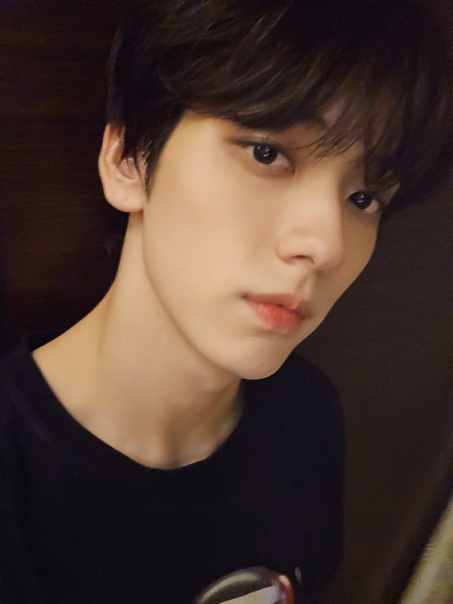 TXT_members tweet picture