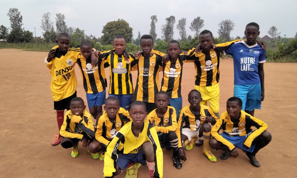 OFYERwanda1's tweet photo. It was a pleasure to end up school break with different matches ! We wish you all the best for this second term,
Remember discipline is the ket of achieving your dreams 
Keep it up our boys and girls @DrotienoM @athletic_rwanda @FERWAFA @EduHubAfric @rayon_sports @RwamaganaDistr https://t.co/qcVKUDJglY