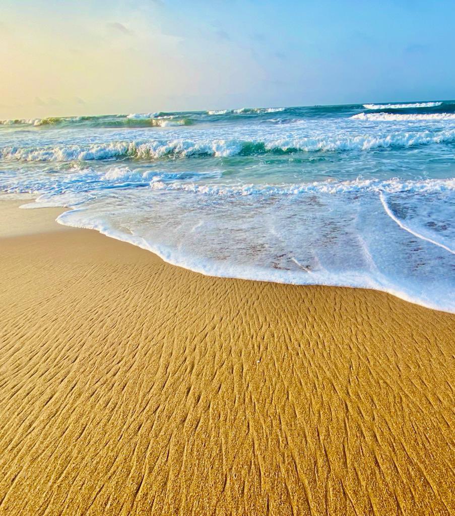 devasissarangi's tweet image. This is not Maldives nor is this Lakshadweep (which PM visited recently); 

this is the #BlueFlag Golden beach 🏝️ at #Puri , #Odisha 

easily reachable by rail, road and air 

affordable &amp;amp; pocket friendly to spend a lifetime 🙏😎