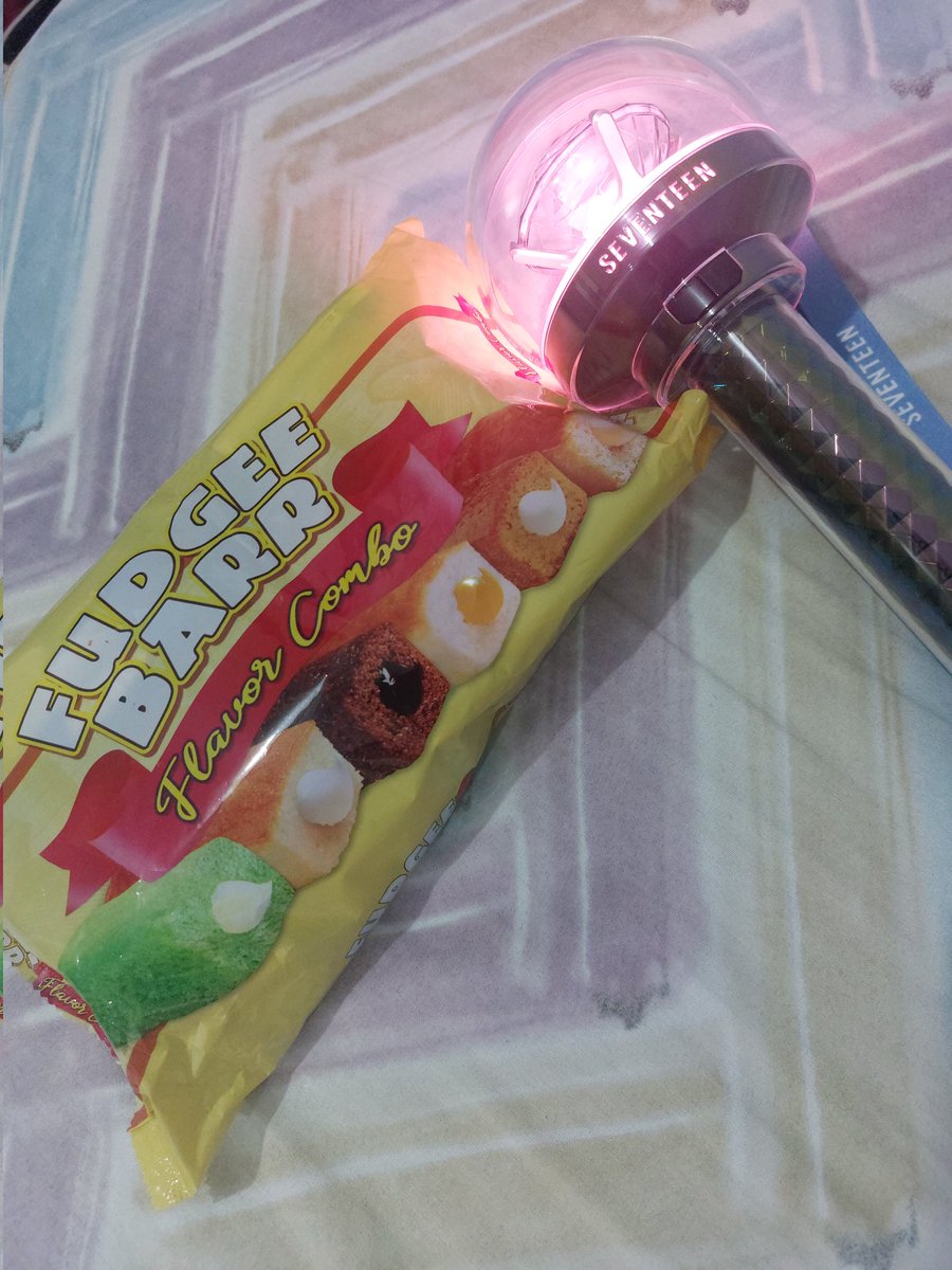 liiiiyeah's tweet photo. #FOLLOW_TO_BULACAN
#SVT_TOUR_FOLLOW
#FudgeeBarrxSEVENTEEN https://t.co/fdUbLlbJD9