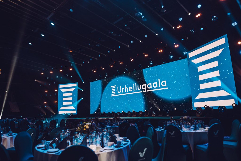 Tammikuun 11. <a href="/urheilugaala/">Urheilugaala</a>'ssa  palkitaan toistaiseksi viimeistä kertaa #VuodenLiikkuvinKunta. Kuka vie voiton tänä vuonna? @RiikkaRoitto osallistui esiraatiin ja avaa blogissamme havaintojaan liikkuvimmaksi kunnaksi pyrkivien kuntien hakemuksista.
👉 lts.fi/liikunta-tiede…