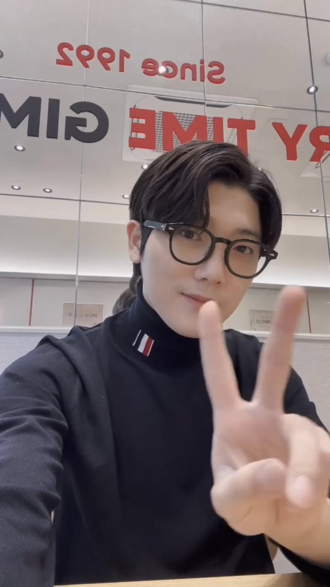 근데 새해 되자마자 서른살 되자마자 이렇게 갑자기 어른 남자가 되어버려도 되는거임??