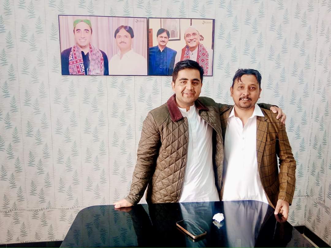 MunirChandioPPP's tweet photo. #PakistanPeoplesParty Devisional General Secretary SBA #Ex_MPA #Raees Mumtaz Ali Chandio Sahab & @AmjadAChandio Sahab meeting with constituency of #PS_34 at Chandia House NaushahroFeroz. @mumtazchandiomp @BBhuttoZardari @MasroorAChandio https://t.co/BpcdPRKDRa