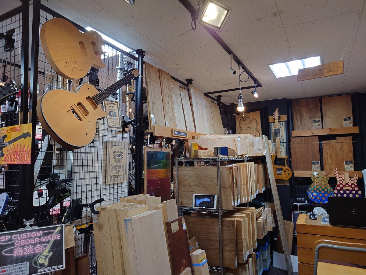 YOUICHI_GUITAR's tweet photo. お店が出来た時から ずっとお世話になってる
ESP Guitar Workshopに行って
何件か回って 今は電車の中🚃
#espgws https://t.co/xMMIWd1K61