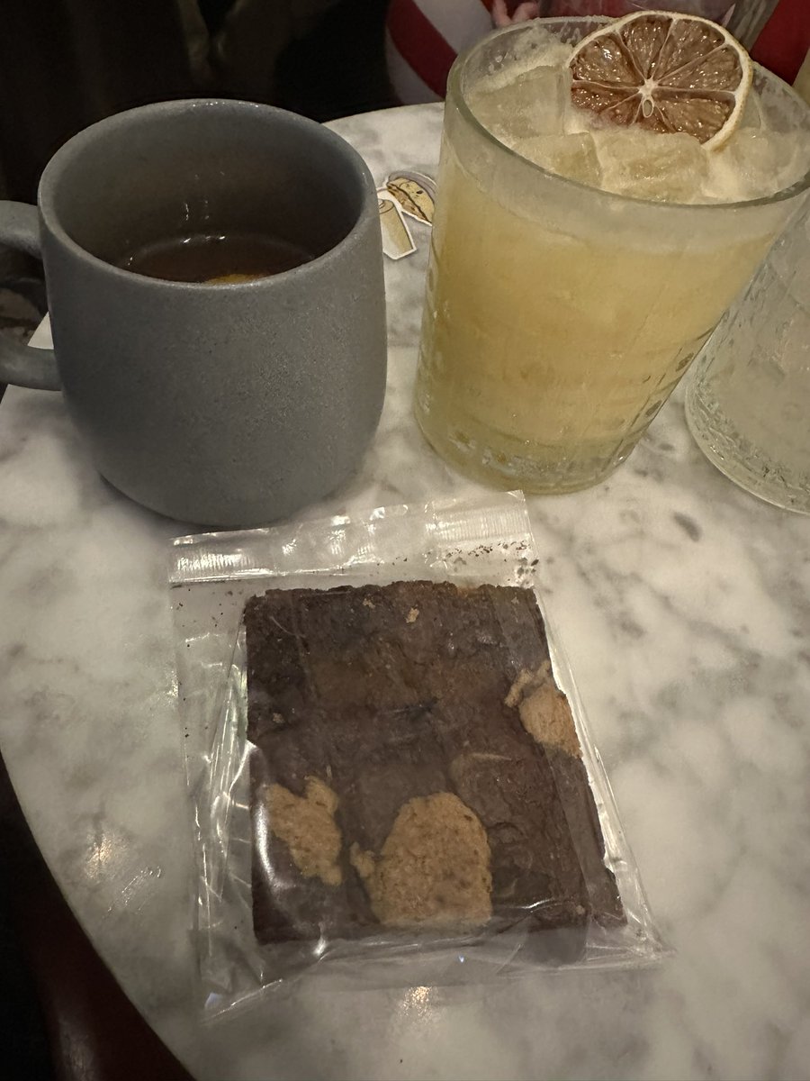 PupsterCA's tweet image. This is why you take care of your bartenders. Jeff, thank you for another utterly amazing weekend. You are unbelievable. #PDFC2023 #SloshedShep #RoadTripShep  #ByeByeBrownie