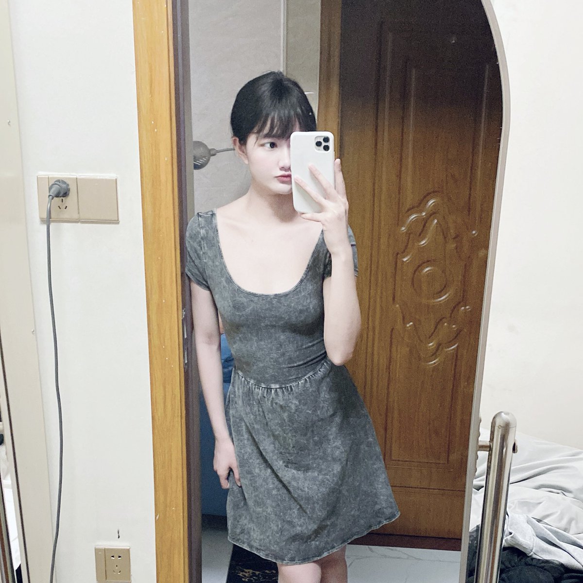 不穿奶罩 tweet media