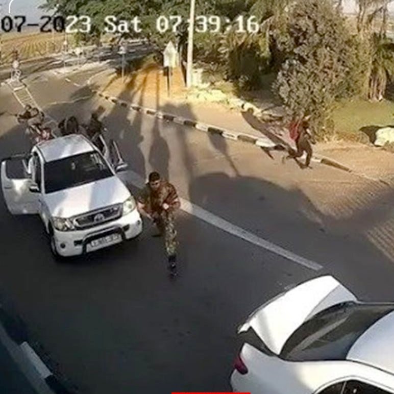 MarioNawfal's tweet photo. 🚨Did Hamas Blind Israel on October 7th?

On October 7, the "Nakhal Oz" base was captured by Palestinian groups for about 7 hours, and the Israeli army announced that 14 people from the 414th battalion were killed in this attack. 

Now, it has been determined that it was at least 24 people.

These forces, known as the "eyes of the country" due to their mission, were the first units to warn the Israeli army of the danger of Palestinian groups' movements.

The destruction of this unit was among the first targets of the attack by Palestinian groups on October 7. 

In this operation, most of them were killed or captured, except for a few people who were wounded. 

Source: Tasnim News