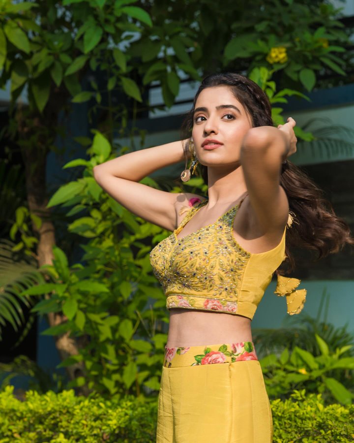 GDTT-wpa8AAuN05?format=jpg&name=900x900