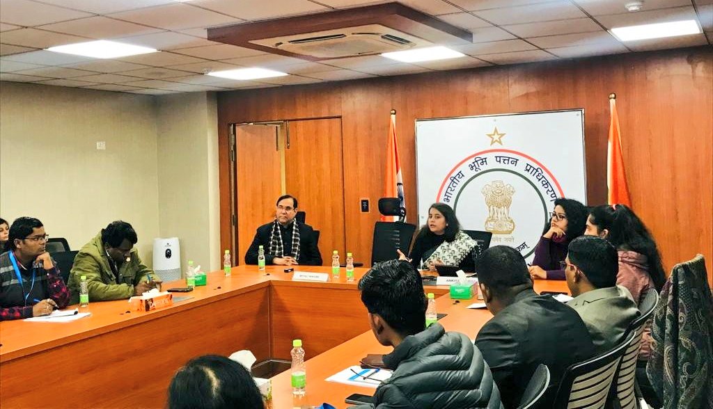 LPAI_Official's tweet photo. LPAI's #POSHTraining dives deep! Supreme Court Advocate Ankita Sharma & Legal Consultant LPAI R.B. Sharma's expertise sheds light on the Act's crucial aspects. #CreatingASafeSpace #LandPorts https://t.co/GujIcTJLKt