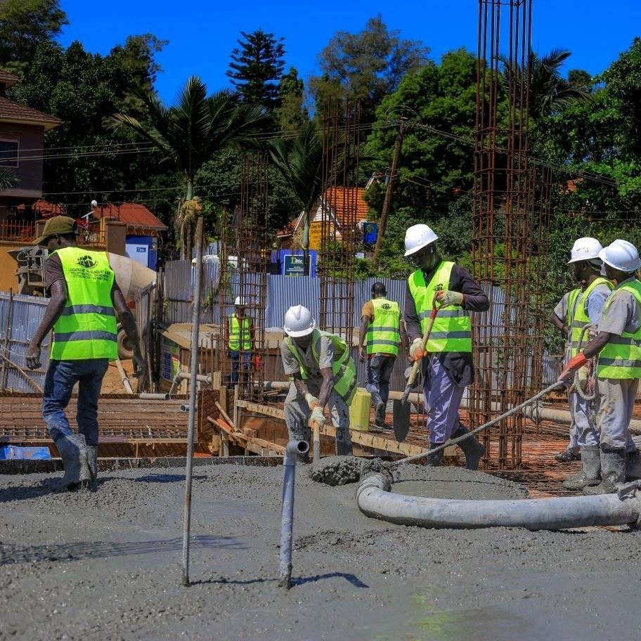 ste_trahGCLtd's tweet photo. How can you be struggling with choosing the right interior and exterior designs for your construction when Ste-trah General Contractors Ltd is here to solve it all for you, WhatsApp +256774242076 or email stetrahgencontractorsltd@gmail.com for more details. https://t.co/Fbe1VmvE7D