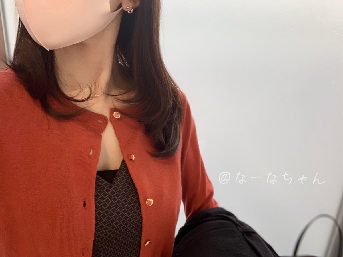 少しだけど…ぺろん♡ https://t.co/uxSYgKYfYp
