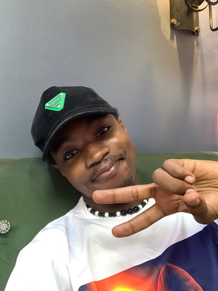 IAmDavidFavour's tweet image. Got stuck at 1075 before New Year Day!

Last week

I took things an extra mile

Crazily showed up

Got 50+ new friends

When you get intentional

Things change

Going for 1.2k this week

Did I say I'm working on something to help small accounts grow?

Yes I am

Follow me &amp;amp; wait😊