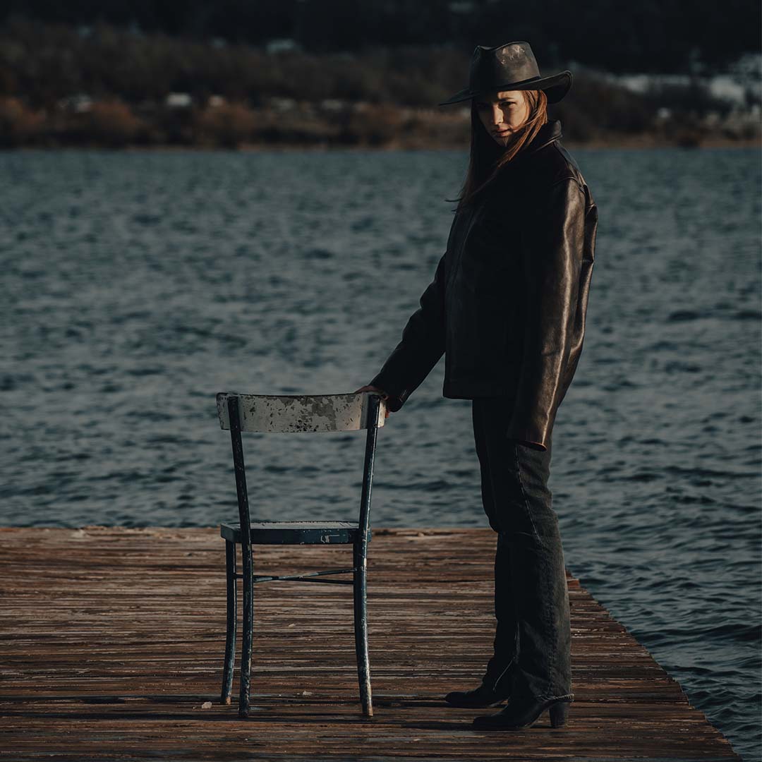 Leatherwardusa's tweet photo. The women's leather jacket is a classic that never goes out of style. This wardrobe essential, made of high-quality leather, adds style and sophistication to any ensemble while providing adaptability, durability, and comfort.

Shop Now--> https://t.co/CnAkbiWmdL https://t.co/bsWoXeZ819