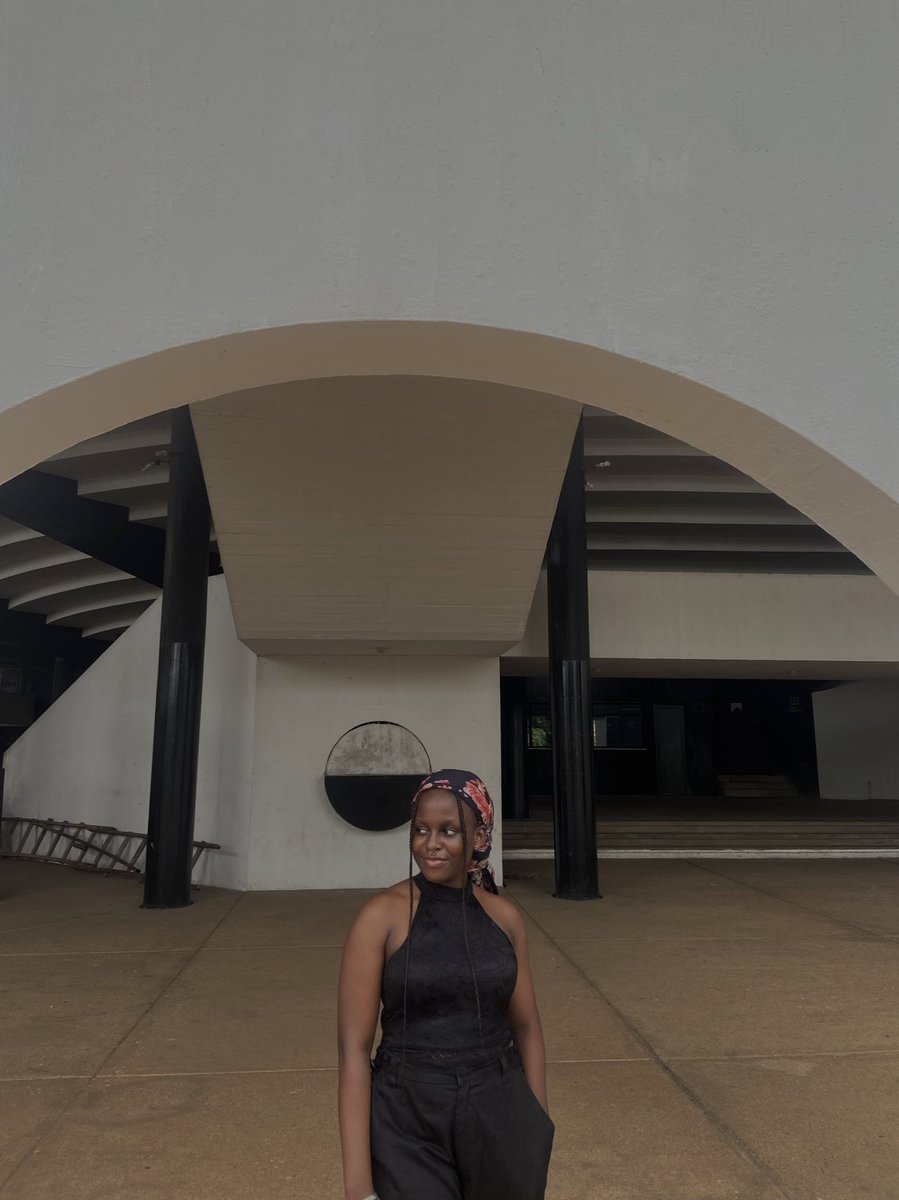 An Apple Tree In The Heart Of Ibadan🧚‍♂️ tweet media