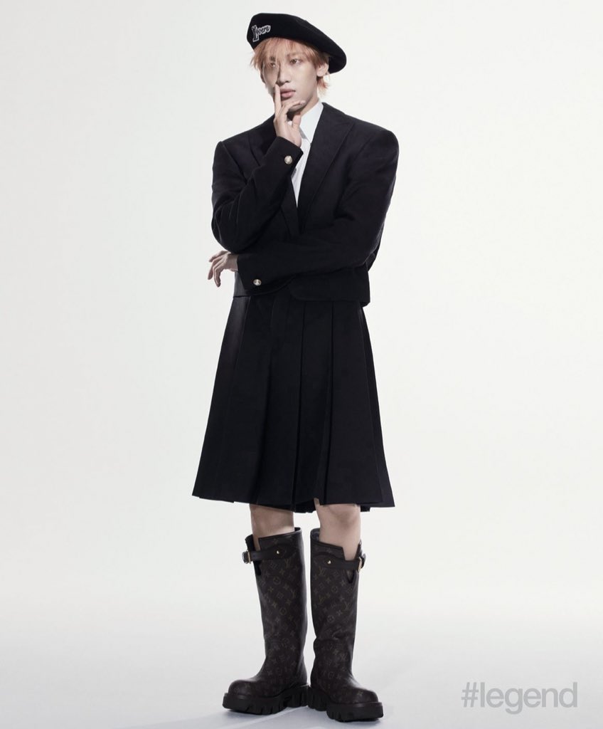 diamchu's tweet image. นายท่านแบมแบม 🖤🖤🖤🖤🖤

(หล่อเท่เซ็กซี่นะคับ ห้ามชมน่ารัก 😤)

#LegendxBamBam 
#Hashtag_Legend #LouisVuitton 
#BamBam #뱀뱀 @BamBam1A