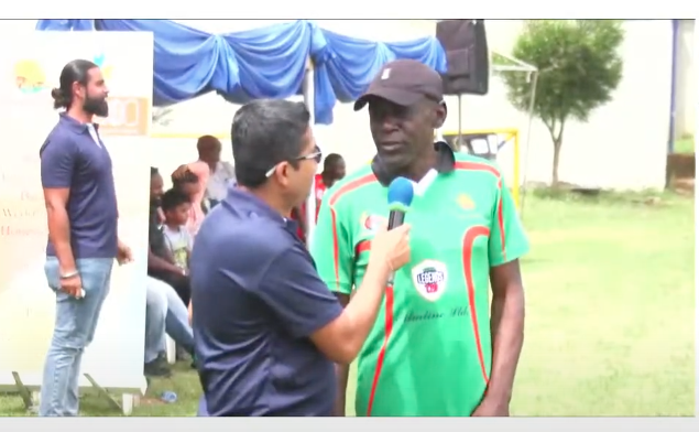 mitu_68's tweet photo. Not everyday you get an opportunity to host a match involving #Legends of #KenyanCricket
an absolute honor to be covering this match @AasifKarim @tikolo_steve #MauriceOdumbe #KenyanCricketLegends #Legendst20 #Radio44 #Cricket #Kenya @CricketKenya @radio44kenya https://t.co/n2AkrodlfF