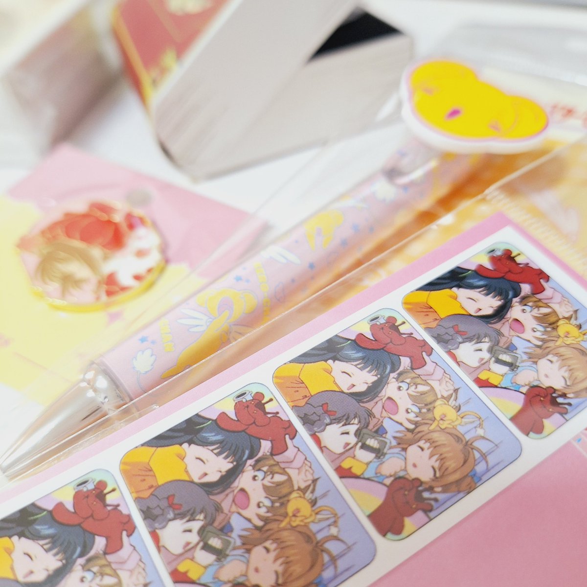tanukichi628's tweet photo. グッズ！かわいすぎるーー
#カードキャプターさくら25周年記念展 https://t.co/94a5gnOVEs
