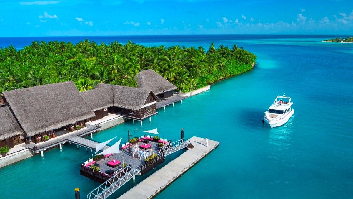 KhannaRannjeet's tweet photo. #ChaloLakshadweep #The jewel of the Indian Ocean – #Lakshadweep Island! Can't wait to visit here for my next trip 💯
आत्मनिर्भर भारत 🇮🇳 #ExploreIndianIsland #SupportingNation #Lakshadweep #LakshadweepTourism 
#ExploreIndianlslands 
@narendramodi ji @PMOIndia 🙏 https://t.co/xJBOvXjSWq