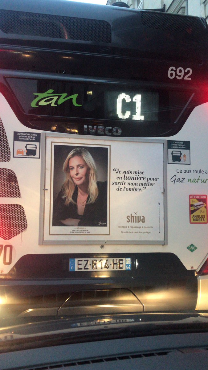 De loin, j’ai cru voir <a href="/CarineGalli/">Carine Galli</a> 😅