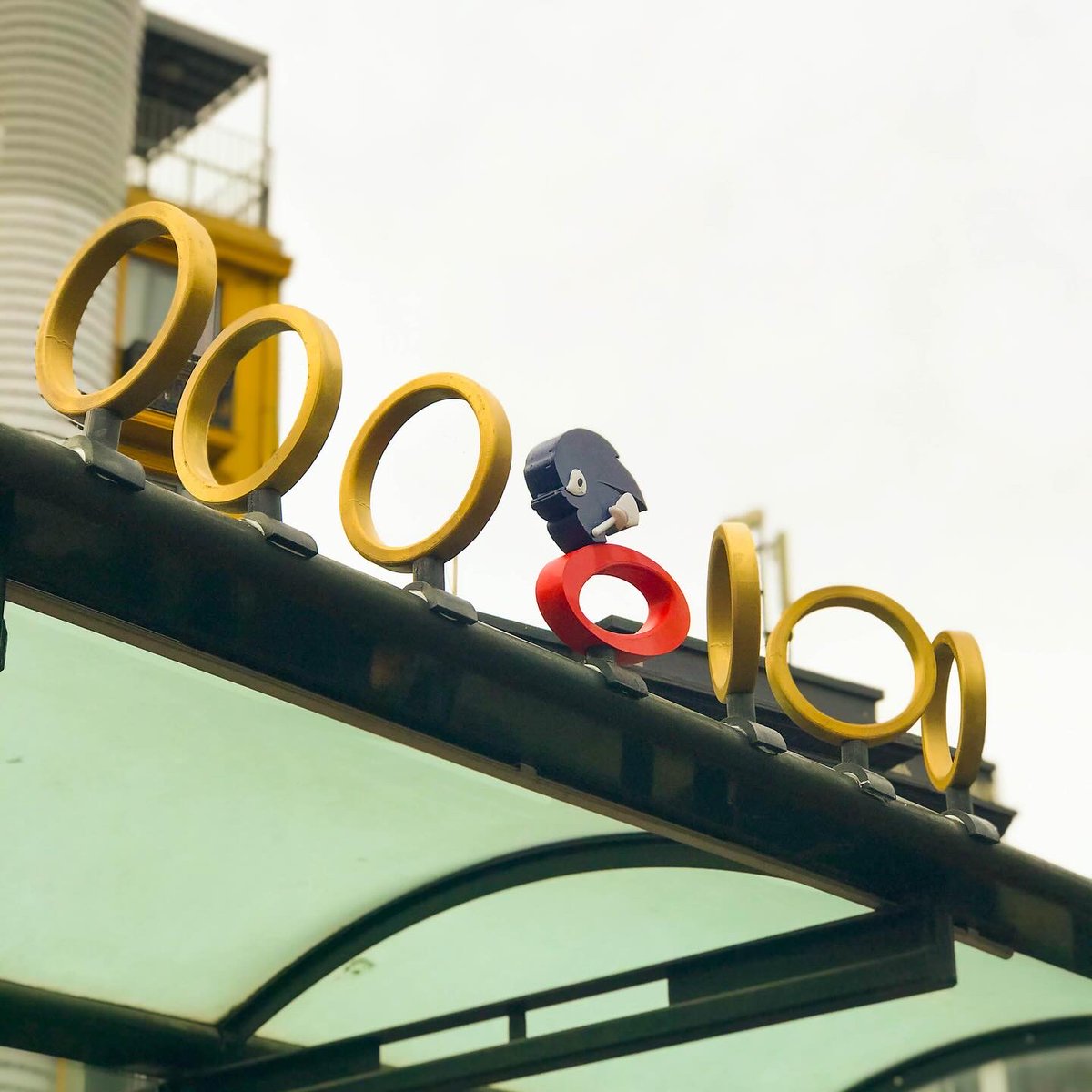 onaranlarkulubu's tweet image. Beyoğlu sokaklarında dolaşırken gözünü dört aç! 👀👀 Çünkü 17 Aralık’ta gerçekleştirdiğimiz #UrbanHacking temalı 3D tasarım maratonundan çıkan tasarımlar sokaktaki yerlerini buldu! 🛠 Tamamı Instagram sayfamızda! 👇instagram.com/p/C11OVaHIWWD/…