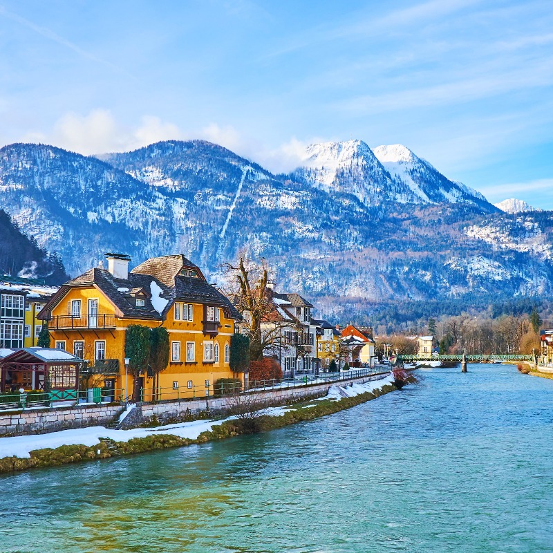 EU_Commission's tweet photo. 2024: A new year, new European cities in the spotlight.

Bad Ischl 🇦🇹, Tartu 🇪🇪 and Bodø 🇳🇴 will shine as the European Capitals of Culture, bringing people together.

#EuropeForCulture