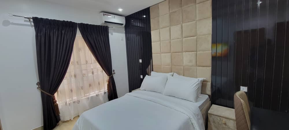 cassipredict's tweet image. For Introduction

Am into Home Interior and exteriors decorations , we give the best interior decoration at best prices