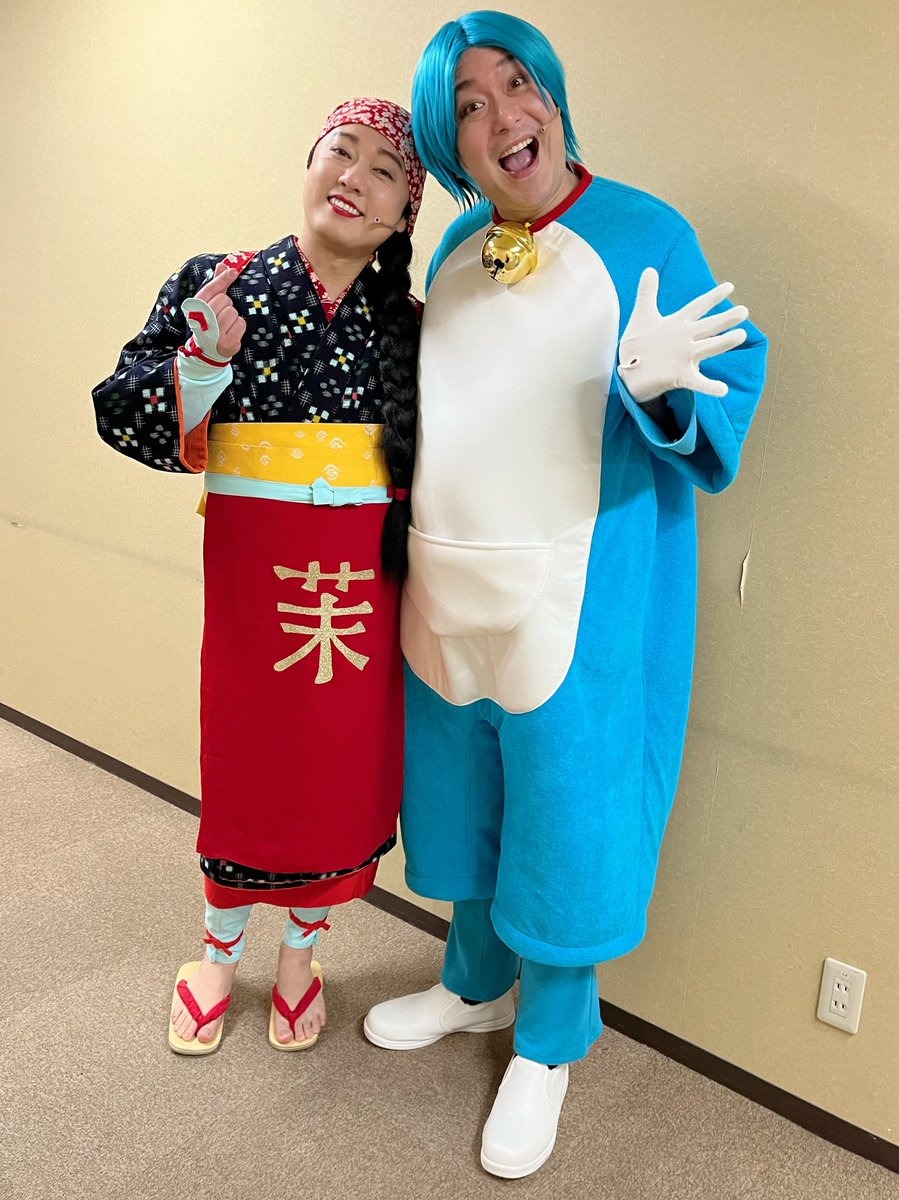 le_himawari's tweet photo. 【#る太】#る太ふりかえ・る 第二部続き。「#ActSTONES」から #おかん #ROLLYてんのう 「#ミュージカルナラジン」より、#プリンセスジャスミンティー #ジンギー 「#THEZEN」 から それは恋?それとも愛? #夢窓疎石さま #明石っちやさんまミーアちゃん #ダーリン https://t.co/MVVjjPxCoK