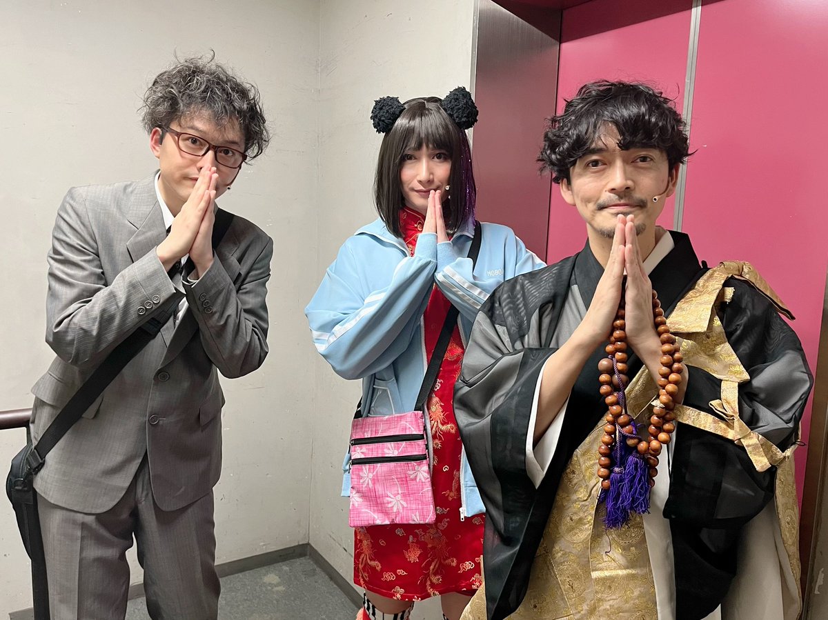 le_himawari's tweet photo. 【#る太】#る太ふりかえ・る 第二部続き。「#ActSTONES」から #おかん #ROLLYてんのう 「#ミュージカルナラジン」より、#プリンセスジャスミンティー #ジンギー 「#THEZEN」 から それは恋?それとも愛? #夢窓疎石さま #明石っちやさんまミーアちゃん #ダーリン https://t.co/MVVjjPxCoK