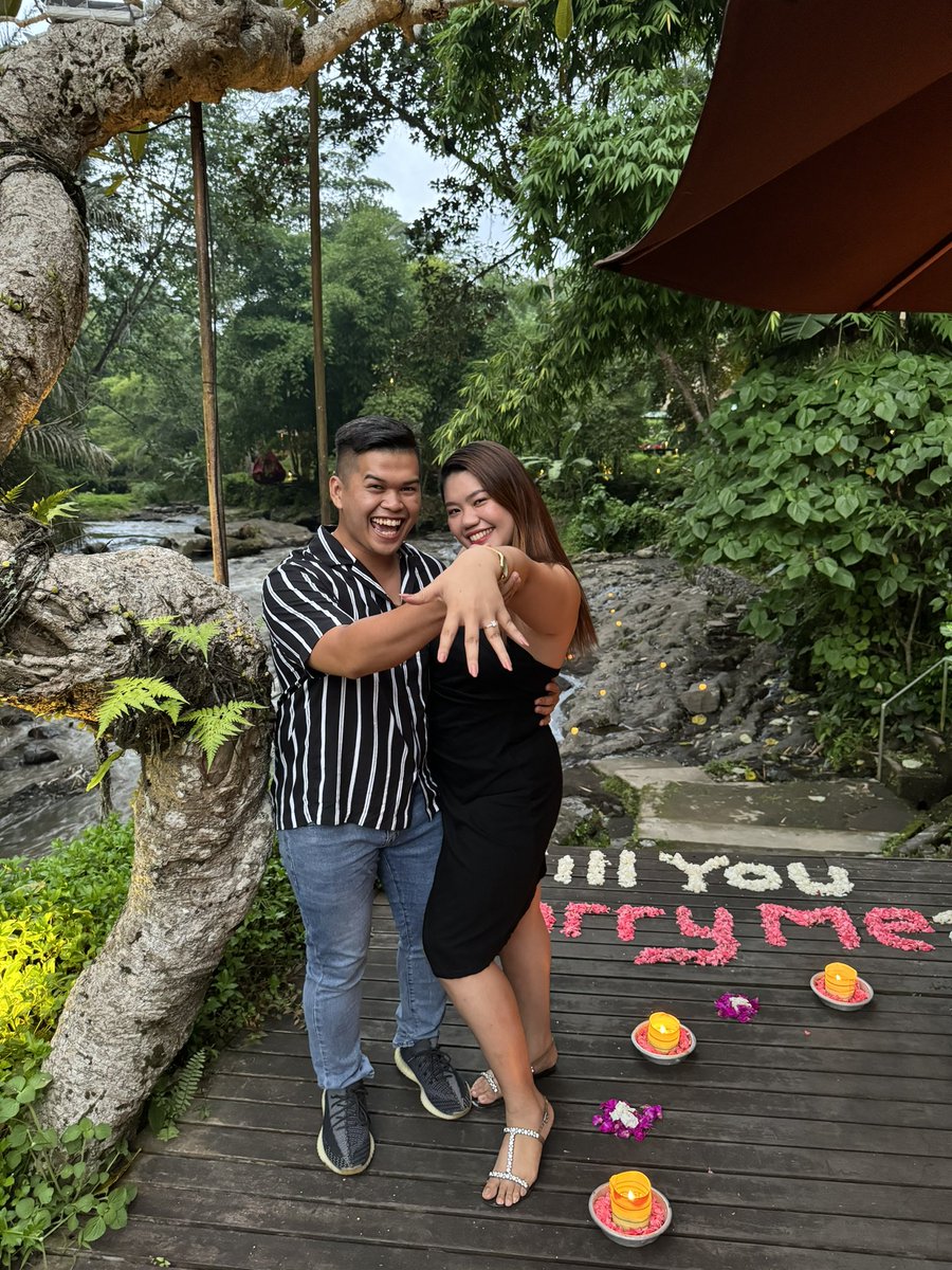 Queweeey's tweet photo. One of the best moments in Bali. 🥰

Lowkey missing Bali. ☺️ https://t.co/p8YtZqckns