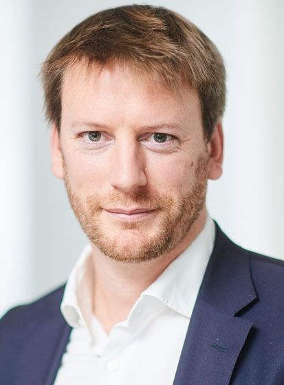 Op de site van het oude NAVO-hoofdkwartier komt het nieuwe hoofdkwartier van Defensie, een landschapspark en een woonwijk. Antoine de Borman (perspective.brussels) licht deze RPA en de ambities toe op Brussels Real Estate 2024. Schrijf u nog snel in bit.ly/41NVIQO