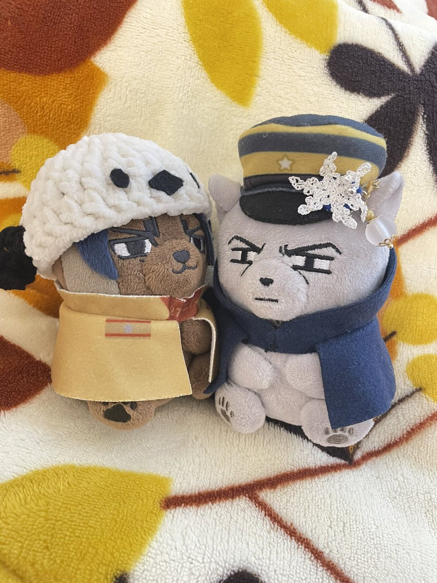 双子ネコ&お花ビーズ❁イヤリング  プロフ見るとお得！❤︎❤︎ ♉︎