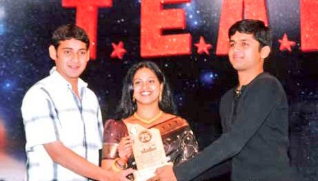 CineLoversTFI's tweet image. Debut Heroes with 175 days movies 
( Photos from 175 days functions ) 

#Tharun &apos; Nuvve Kavali, 2000 &apos; (IH)
#Nithiin &apos; Jayam, 2002 &apos; 
#Ram &apos; Devadasu, 2006 &apos;