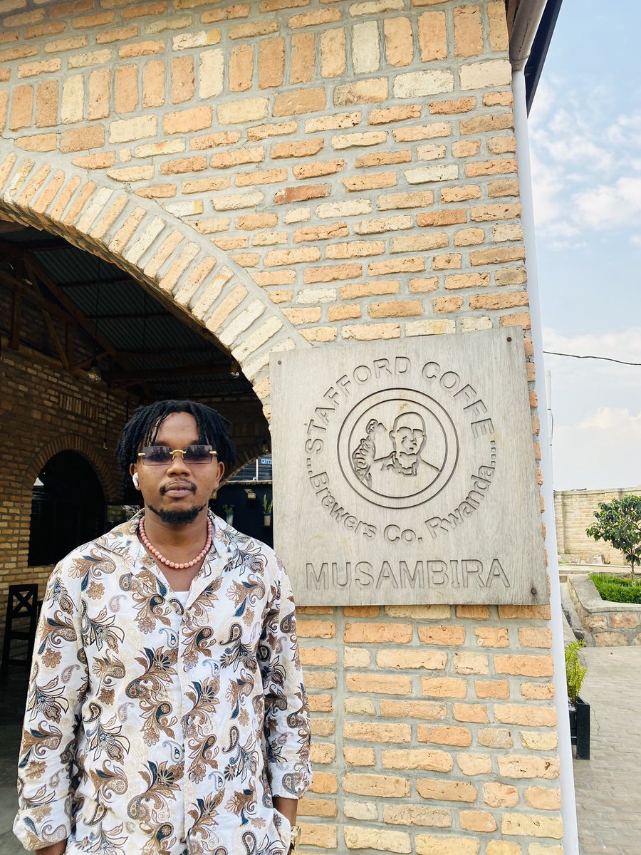 Gusura ahagaragaye good service.

Umwaka wa 2024 niyemeje gutembera u Rwanda byumwihariko nkahera kuhagiye havugwa ko batanga service nziza kubantu babagana.

Nasuye <a href="/Stafford_Coffee/">Stafford Coffee Brewers</a> muhambere havuzwe service nziza byumwihariko k’umugore.

Birakomeza hasi…