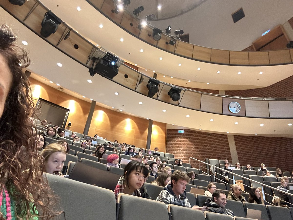 Four freedoms of eu. Social rights in EU. Labour rights. EU mobile citizens. Work and study in EU. 

‘Life in Holland is great’ 🧡
 
#challenges #experience 
<a href="/a_jongerius/">Agnes Jongerius</a> @rosagroen <a href="/Mendeltje/">Mendeltje van Keulen</a> <a href="/dehaagse/">De Haagse Hogeschool / THUAS (INACTIEF/INACTIVE)</a>