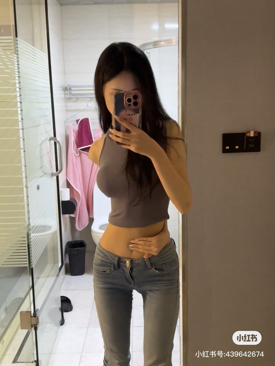 8vocado's tweet photo. 168cm – 41.5kg – bmi 14.7 https://t.co/ZLX5u3uJVT