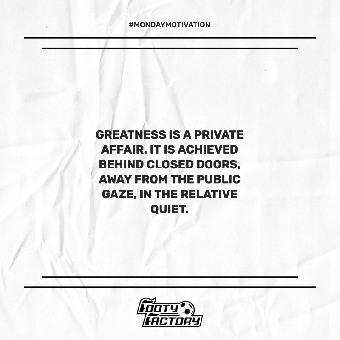 It's what you do in private that you will be praised for in public.

#MONDAYMOTIVATION 🔑