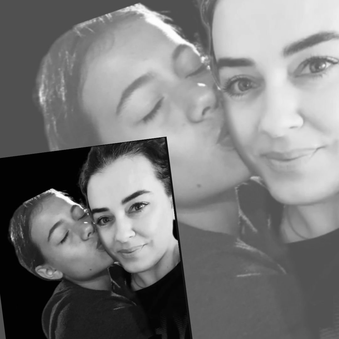 Selin'im hep benimle, onun gücü benim gücüm, desteğim, her şeyim. Son nefesime kadar annem, mücadeleye devam! Sen pes etmezdin, sıra bende.. Seni seviyorum annem..
#selinkarakaya
#isiasortakdavamız 
#isiasemsaldavaolacak