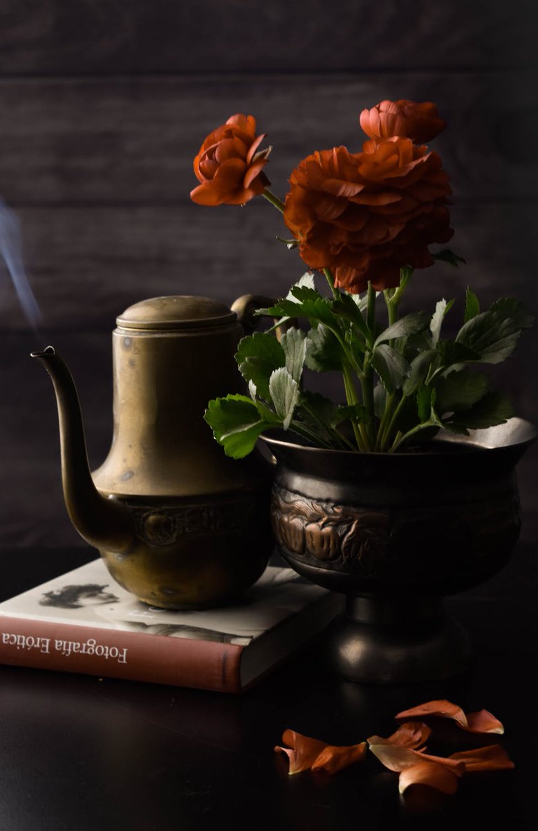 ycedchris's tweet image. La #confiance est un joyau fragile. 
En temps de désaccord, la discrétion devient une alliée précieuse. 
Les #secrets partagés sont des trésors de confiance, et les #préserver même lorsque les vents sont contraires témoigne de la véritable grandeur de l&apos;#amitié.