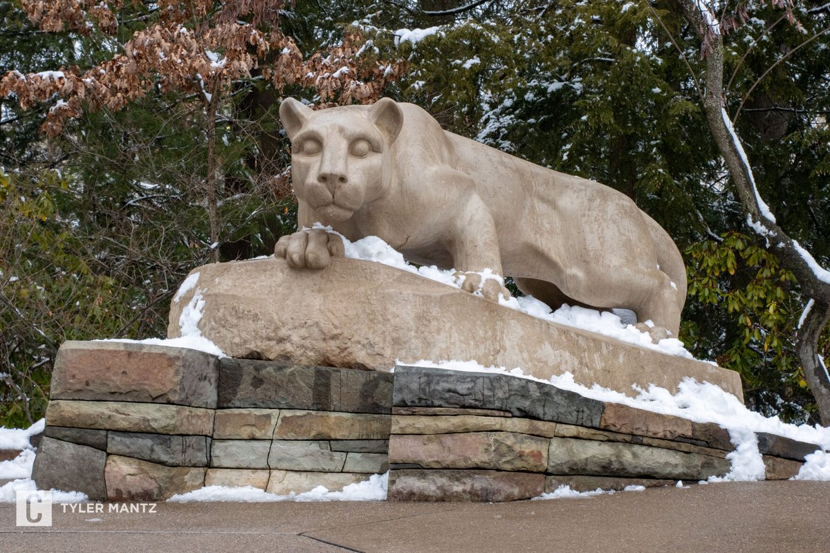 DailyCollegian's tweet photo. Welcome back to campus, Penn State ❄️ https://t.co/owvaoj7UUR