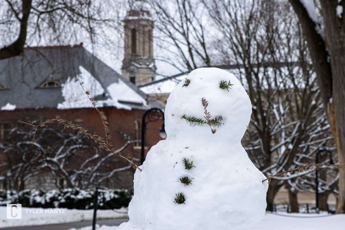 DailyCollegian's tweet photo. Welcome back to campus, Penn State ❄️ https://t.co/owvaoj7UUR