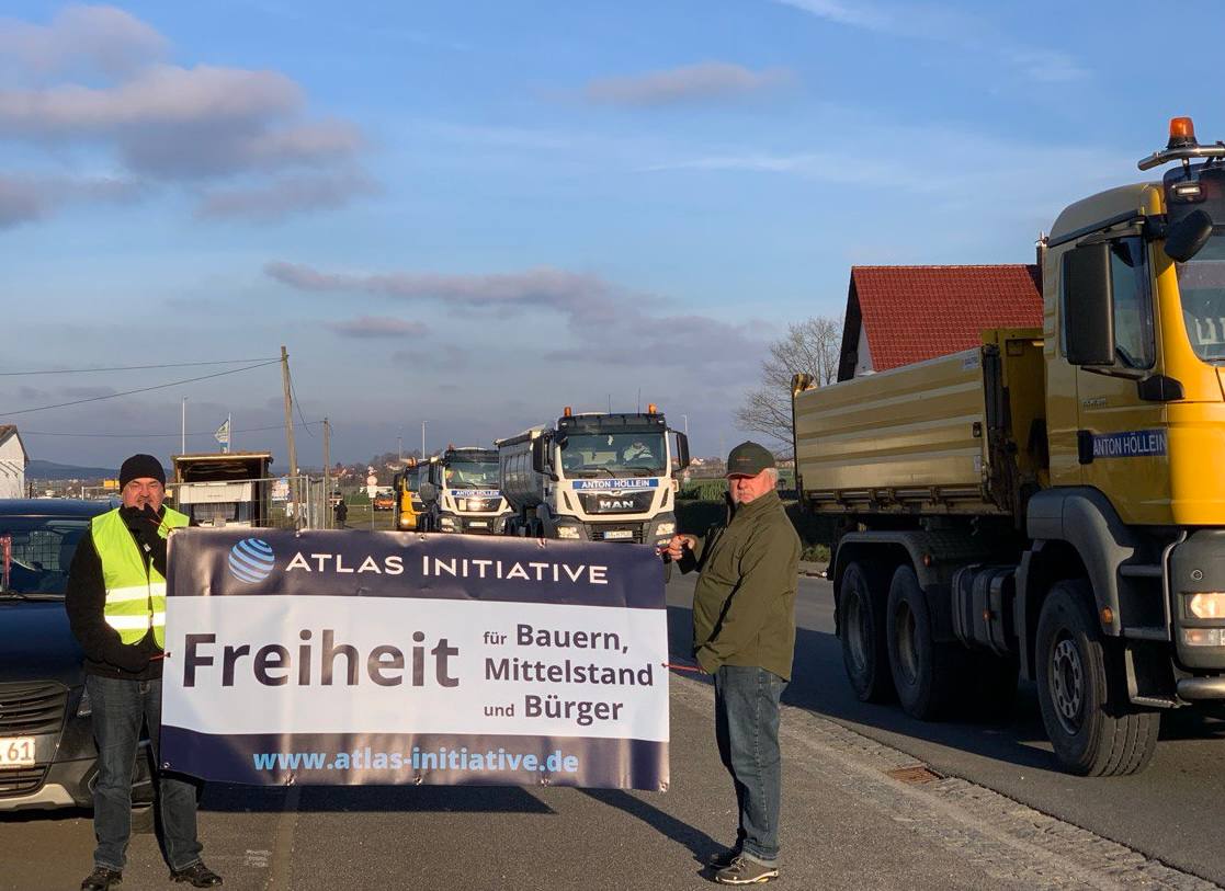 Zur Unterstützung in Lichtenfels (Bayern)...

#Bauernproteste #Landwirte #Freiheit