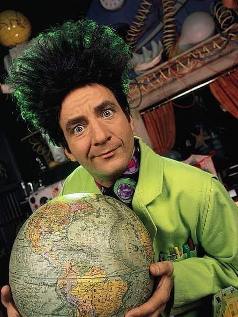 InformaCosmos's tweet photo. El mundo de Beakman

Este ha sido tal vez, uno de los mejores programas de tv. https://t.co/ZnSlMX4OQC