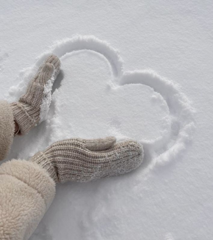 hhm_melliflu0us's tweet photo. hiya it's freezing [#HiA]❄

how are you doing? dont forget to wear warm clothes and to drink hot drinks 🍵
the winter is beautiful 🌨 but don't get cold!! please wait for my #Comeback and root for me, DUCKIES.

#HiA_Time #ileeve https://t.co/oeNirzT7qL