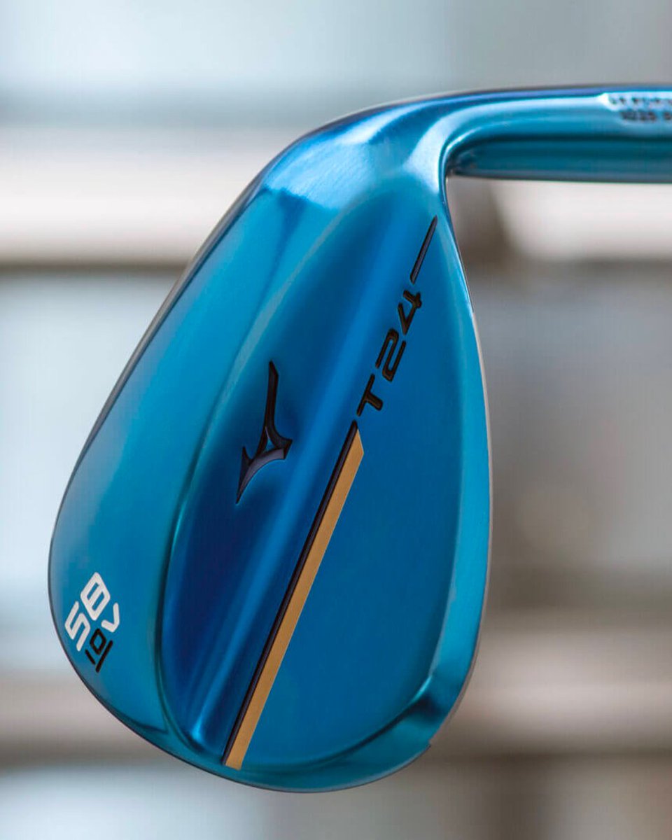 MyGolfSpy's tweet photo. RETWEET if you would rock the blue 🥶

@mizunogolfNA just extended the T24 lineup for the "bold" player ;)

More Info 👉🏽 https://t.co/njsjdRXoYI https://t.co/Gij9HpebqG