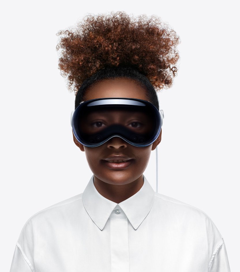 Mrwhosetheboss's tweet photo. Woah that was fast!

Apple vision Pro available in the US on Feb 2nd 👀👀 https://t.co/fyrlcYrcjh